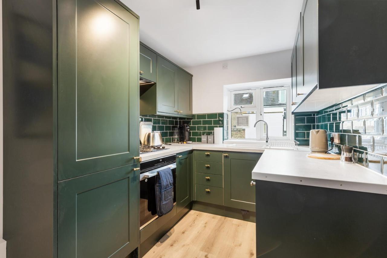 Appartement Bright & Cosy Gem ~ Battersea Park View ~ King Bed à Londres Extérieur photo